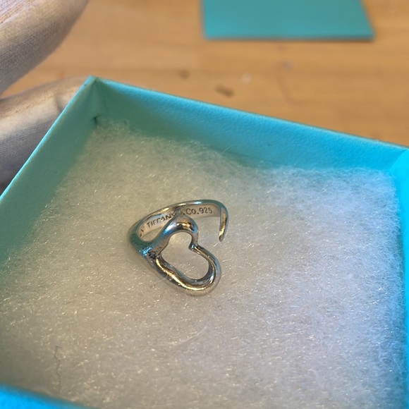Tiffany 7 Co Elsa Peretti Sterling Silver Open Heart size 6 - Picture 7 of 14